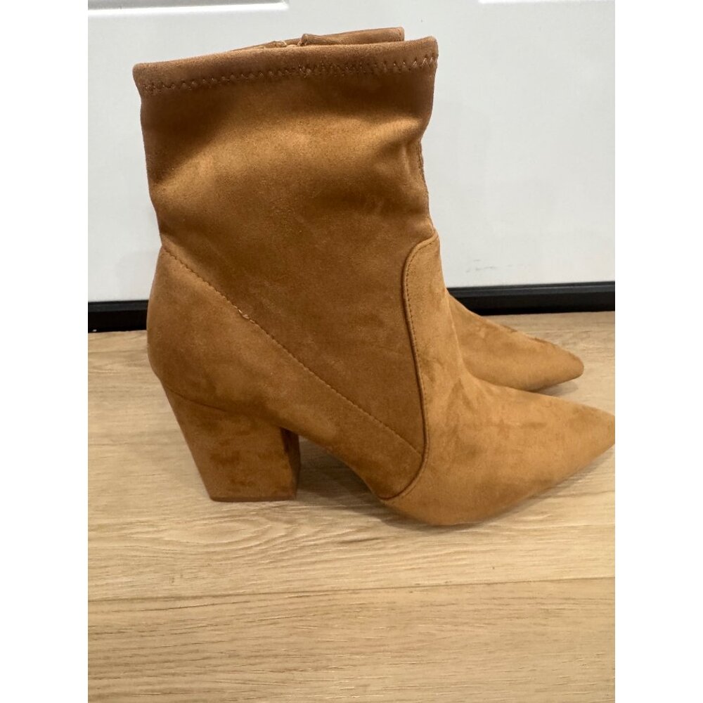 Tan Suede Pointed Toe Ankle Boots With Block Heel 9.5M